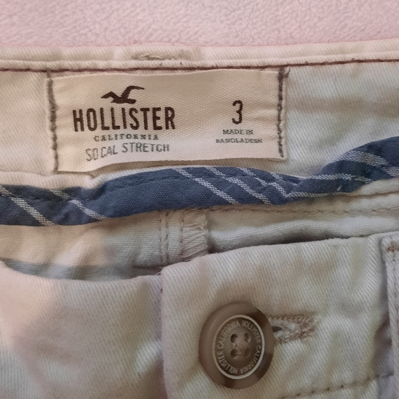 🤍 White Low Waist Socal Stretch Hollister Shorts - Picture 3 of 5